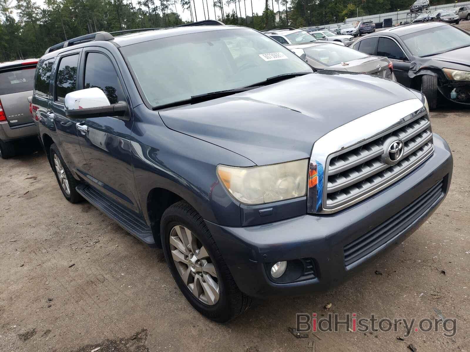Photo 5TDKY5G11AS026215 - TOYOTA SEQUOIA 2010