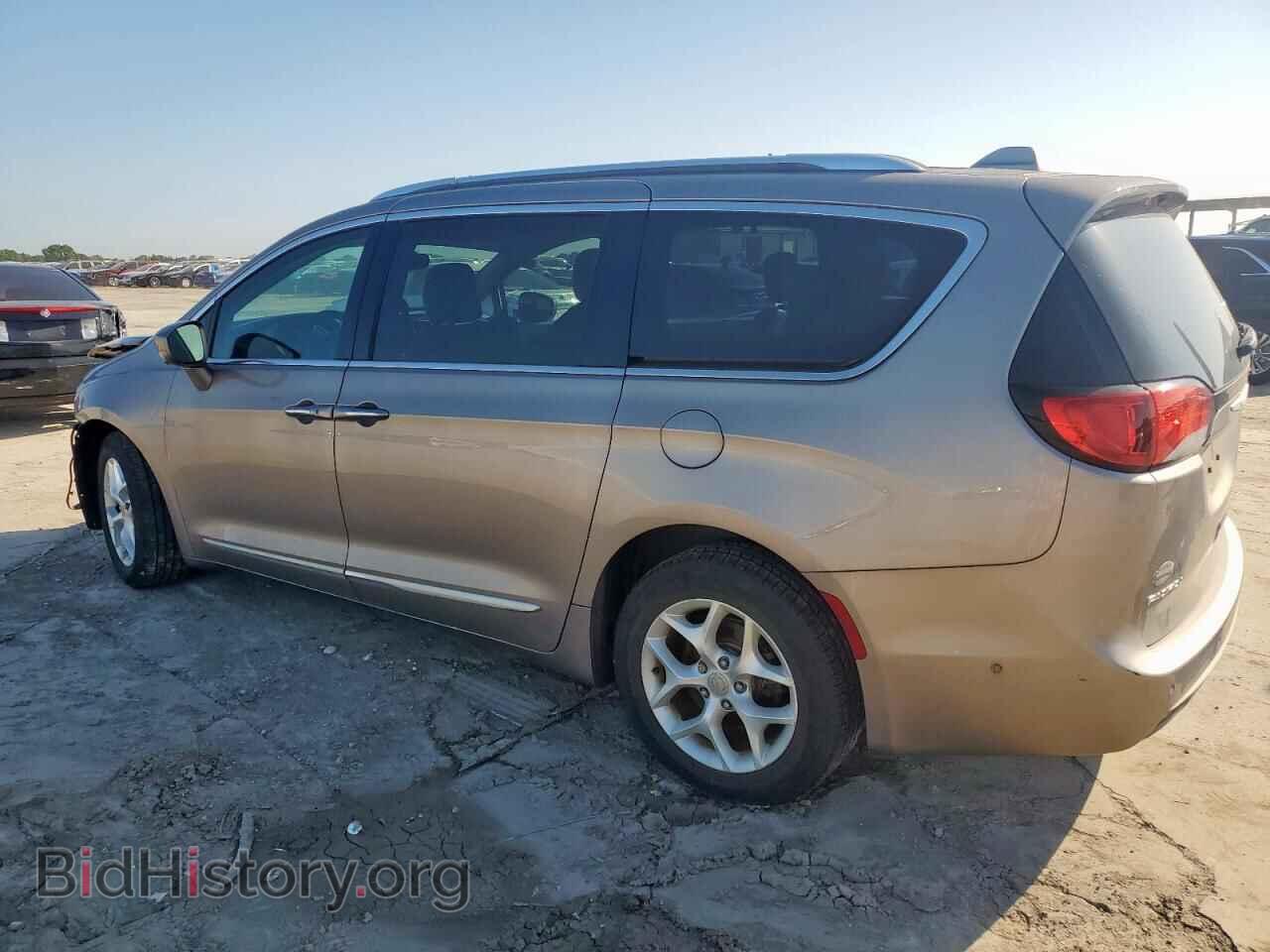 2017 CHRYSLER PACIFICA - VIN: 2C4RC1EG5HR796899 - Photo 2