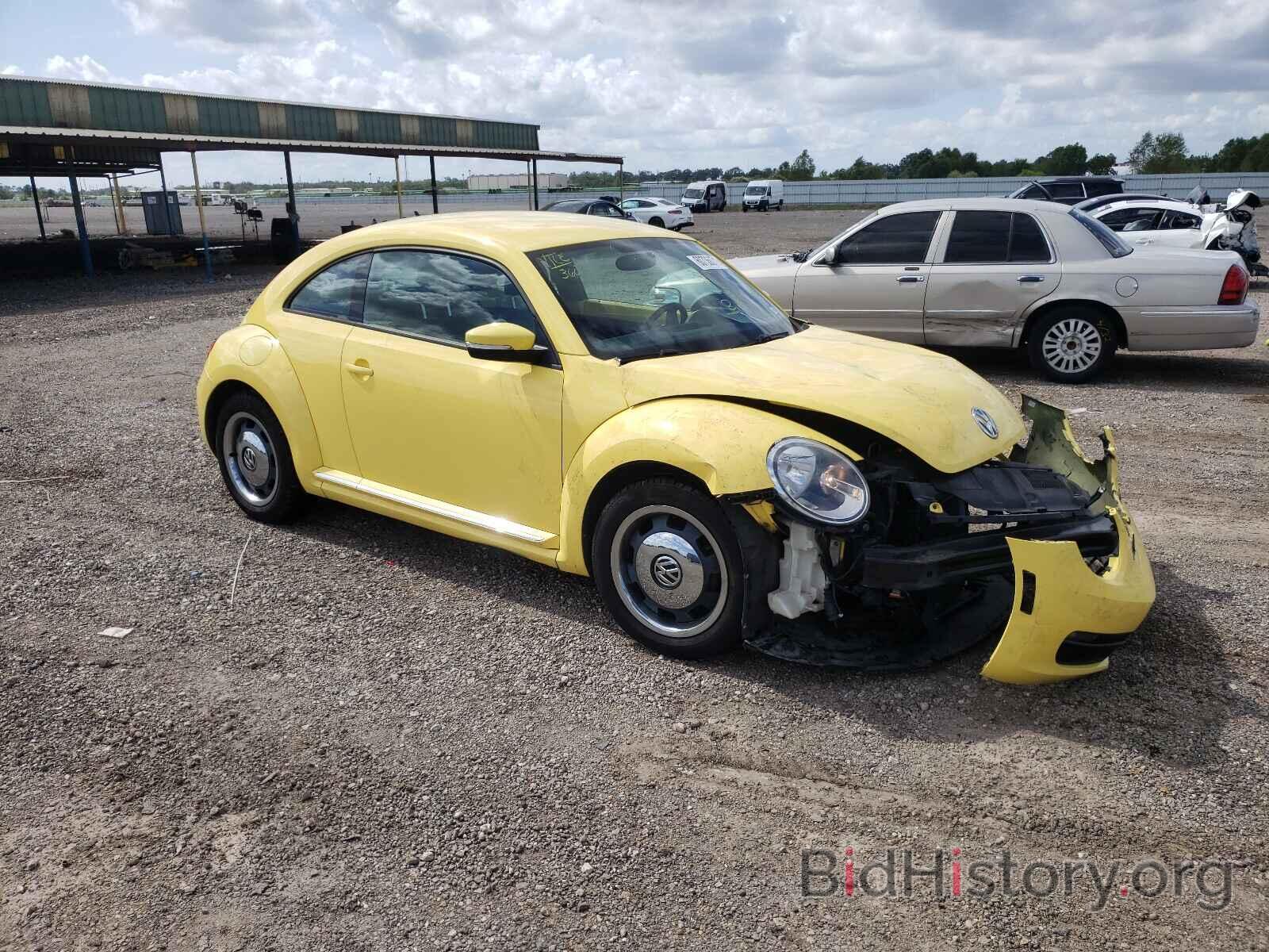 Photo 3VWJX7AT9CM636349 - VOLKSWAGEN BEETLE 2012