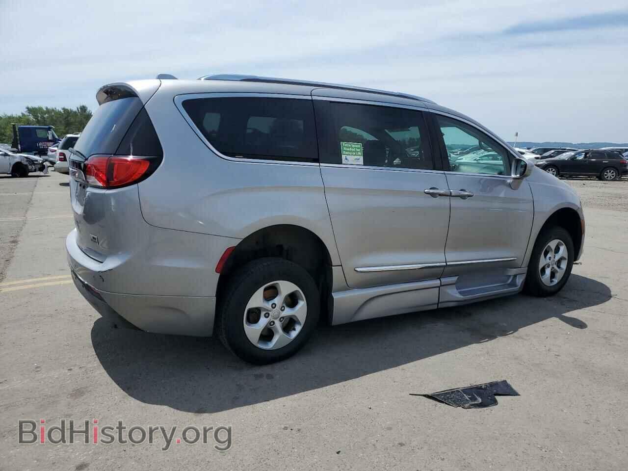 2017 CHRYSLER PACIFICA - VIN: 2C4RC1EG7HR720763 - Фото 3