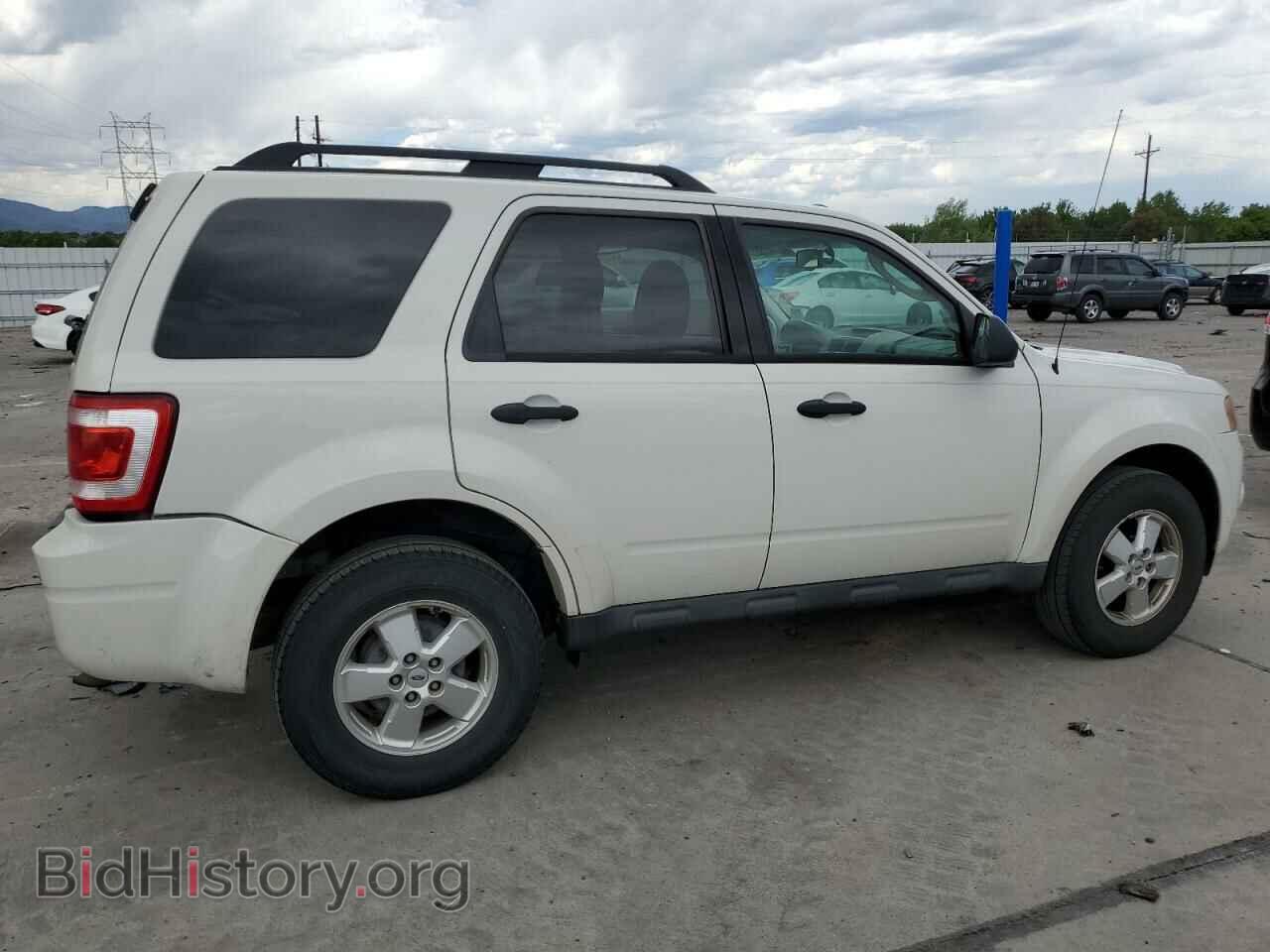 2010 FORD ESCAPE - VIN: 1FMCU9DG2AKB19036 - Фото 3