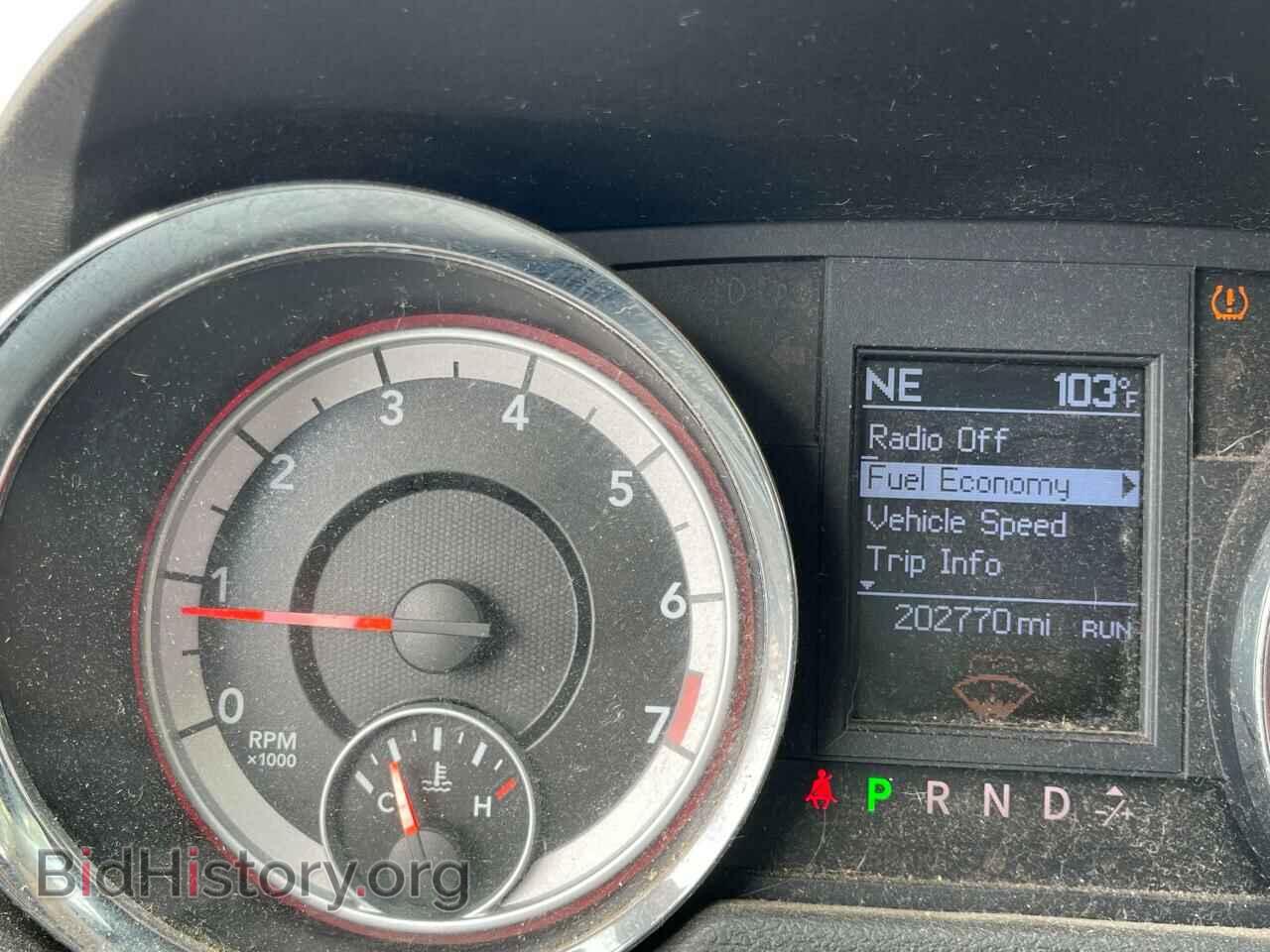 2011 DODGE CARAVAN - VIN: 2D4RN5DG9BR608334 - Фото 8
