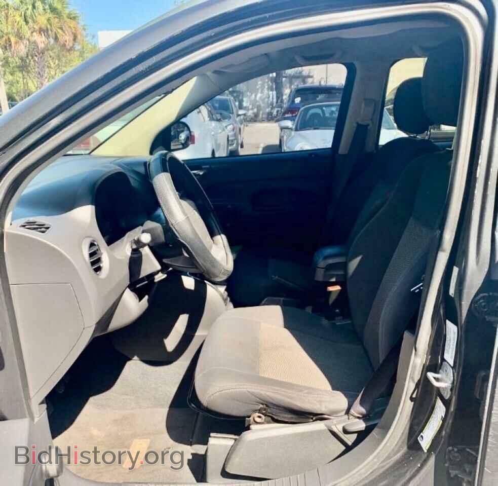 2010 JEEP COMPASS - VIN: 1J4NT1FA0AD647277 - Photo 5