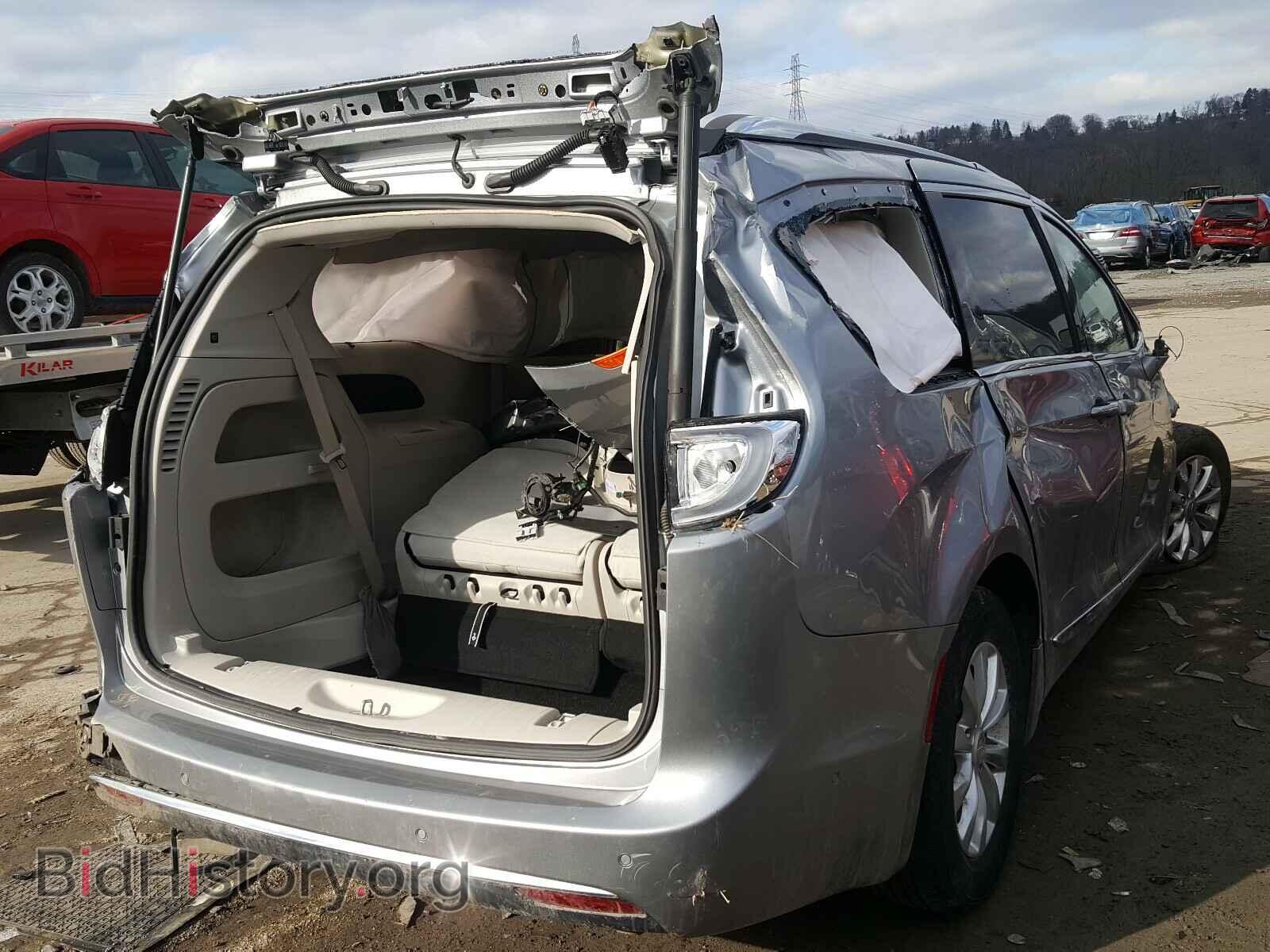 2019 CHRYSLER PACIFICA - VIN: 2C4RC1BG0KR570099 - Фото 4