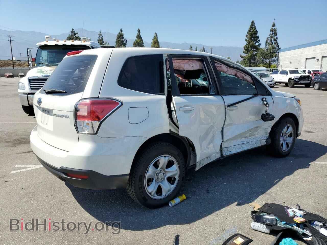 2018 SUBARU FORESTER - VIN: JF2SJAAC6JH523516 - Фото 3