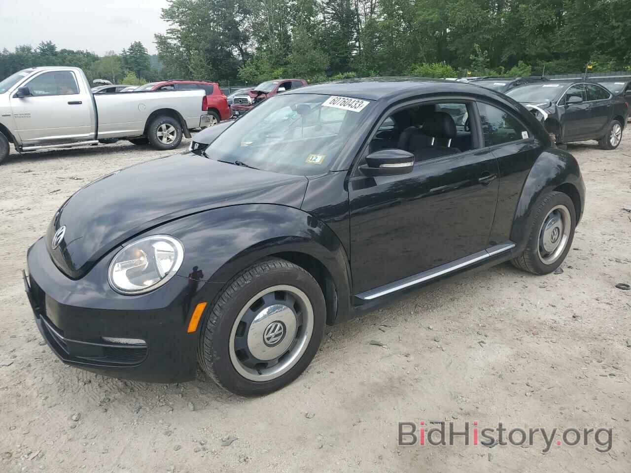 Photo 3VWHP7AT1CM625439 - VOLKSWAGEN BEETLE 2012