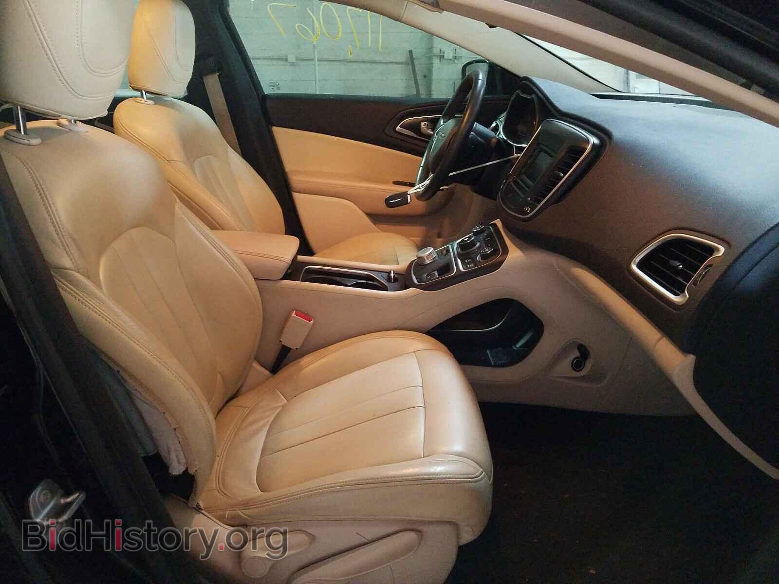 2016 CHRYSLER 200 - VIN: 1C3CCCABXGN102865 - Photo 5