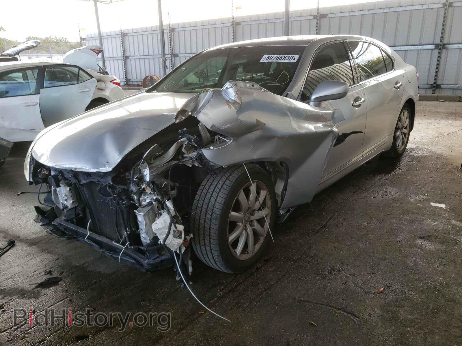 2007 LEXUS LS460 - VIN: JTHGL46F875020176 - Photo 2