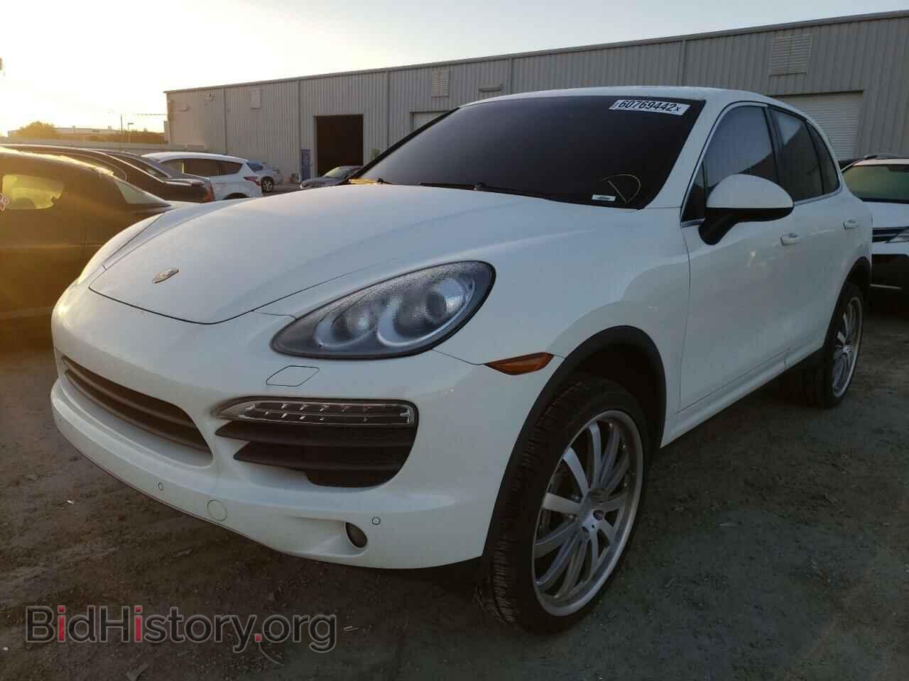2011 PORSCHE CAYENNE - VIN: WP1AB2A21BLA52358 - Фото 2