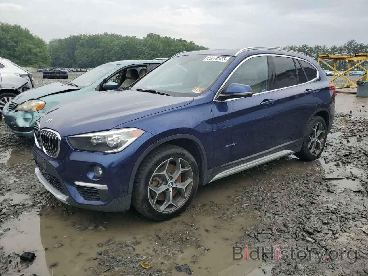 Фотография WBXHT3C35J5K23028 - BMW X1 2018