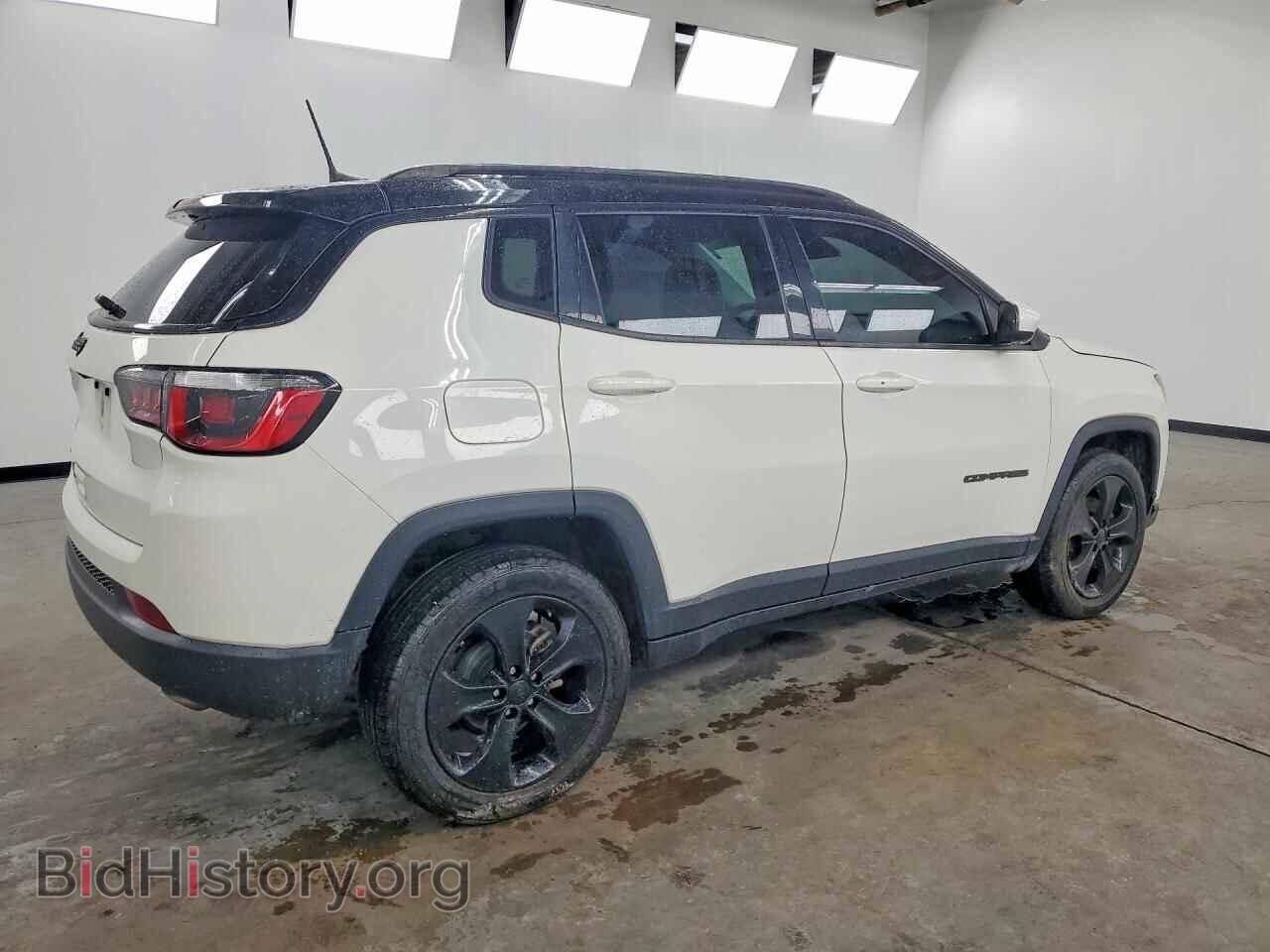2019 JEEP COMPASS - VIN: 3C4NJDBB4KT772418 - Фото 3
