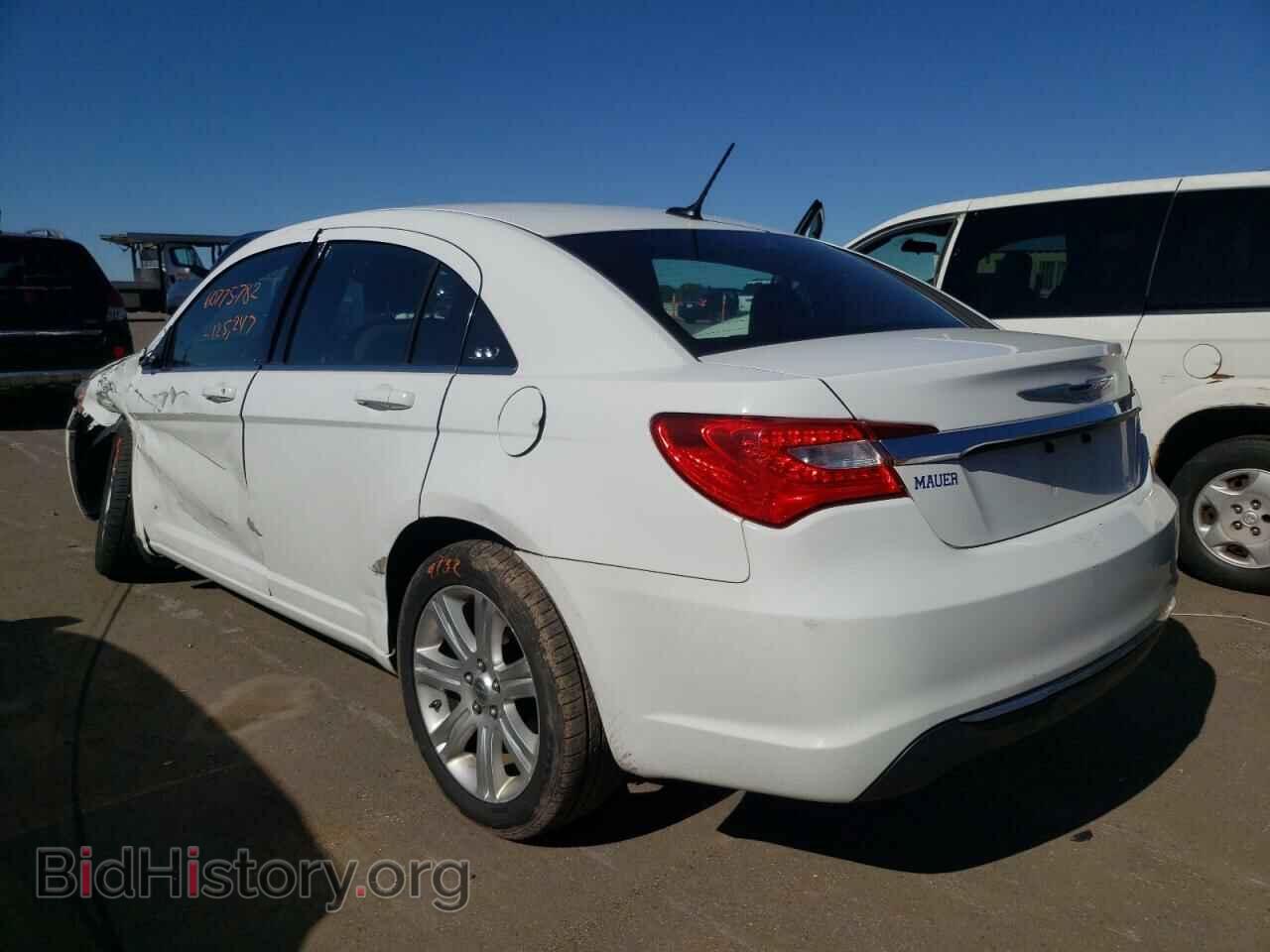 2013 CHRYSLER 200 - VIN: 1C3CCBBB2DN764122 - Фото 3
