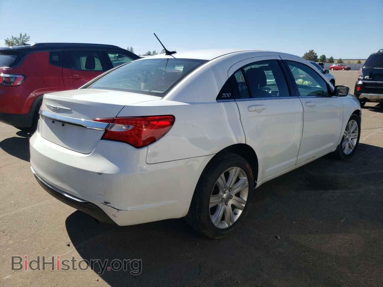 2013 CHRYSLER 200 - VIN: 1C3CCBBB2DN764122 - Фото 4