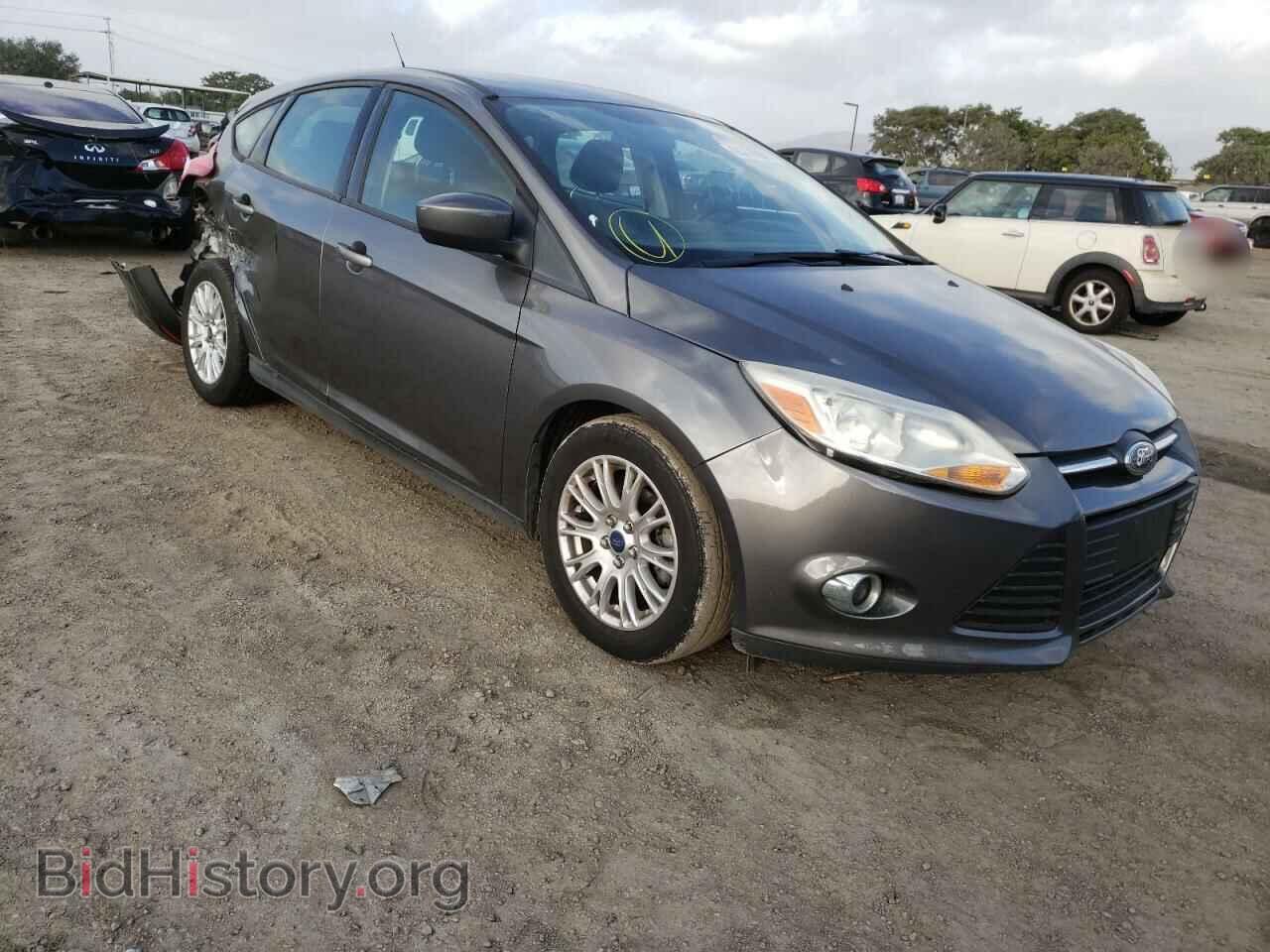 Photo 1FAHP3K2XCL368130 - FORD FOCUS 2012