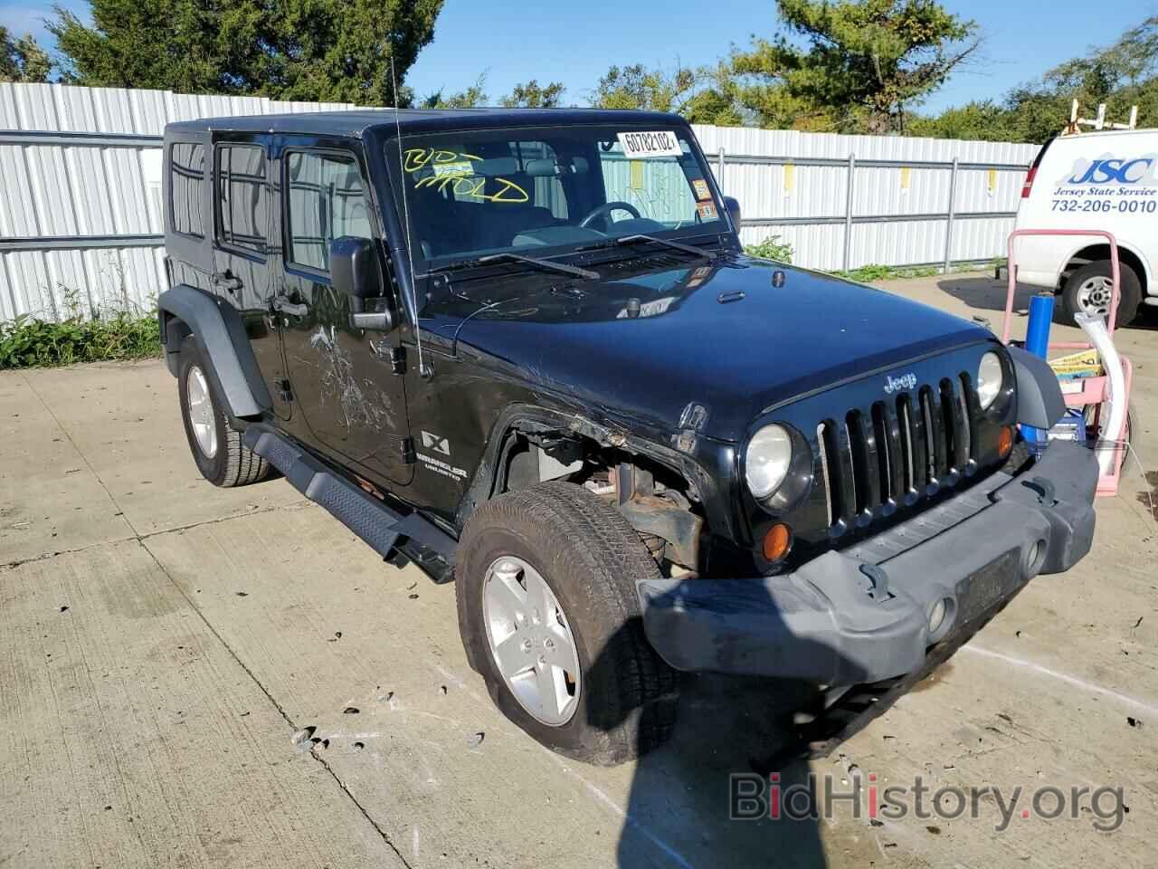 Фотография 1J8GA39178L647524 - JEEP WRANGLER 2008