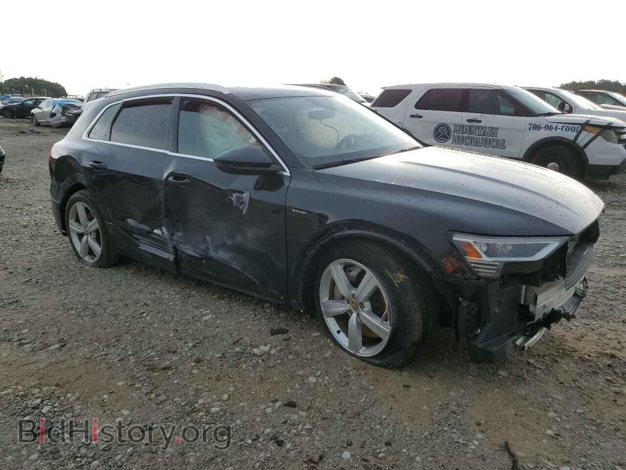 2019 AUDI E-TRON - VIN: WA1VAAGE3KB017967 - Photo 4