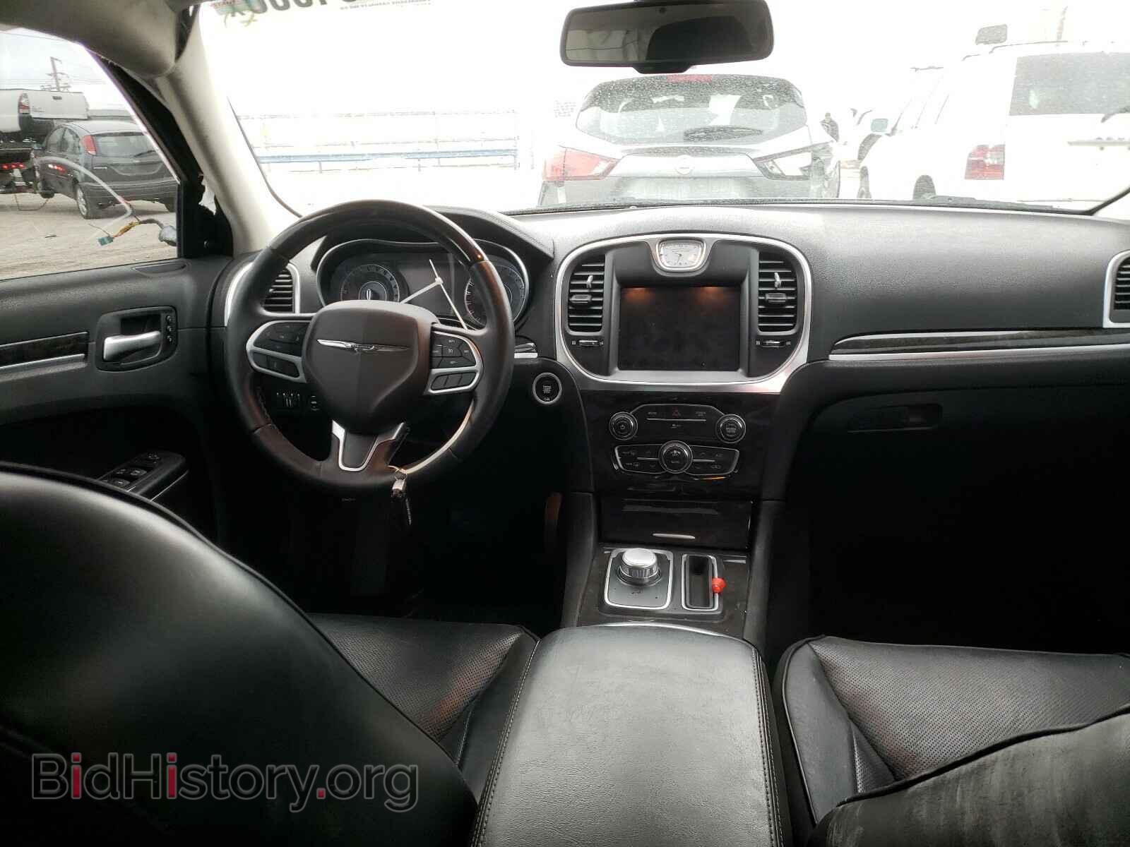 2017 CHRYSLER 300 - VIN: 2C3CCAEG8HH668897 - Фото 9