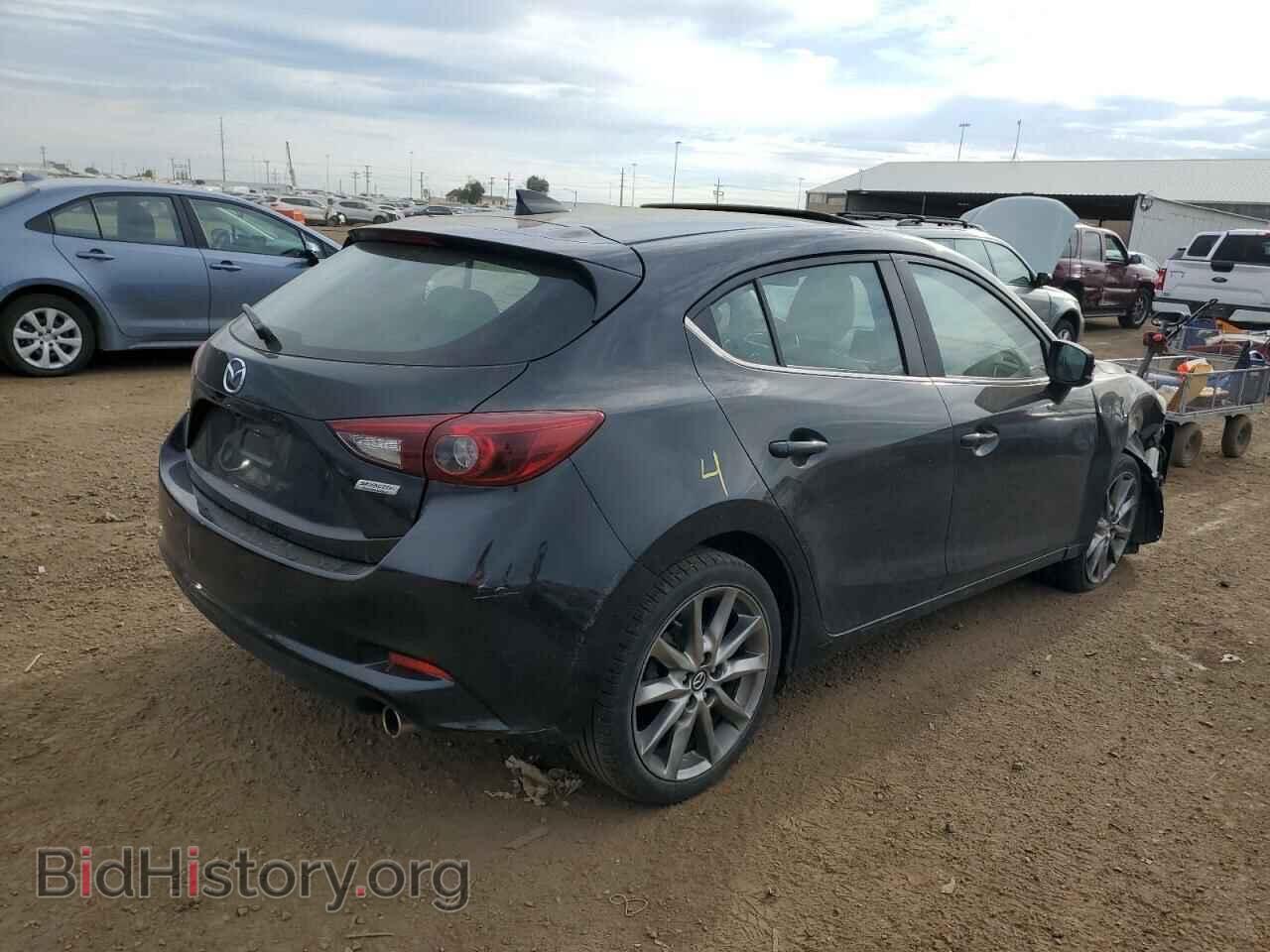 2018 MAZDA 3 - VIN: 3MZBN1M32JM194191 - Фото 3