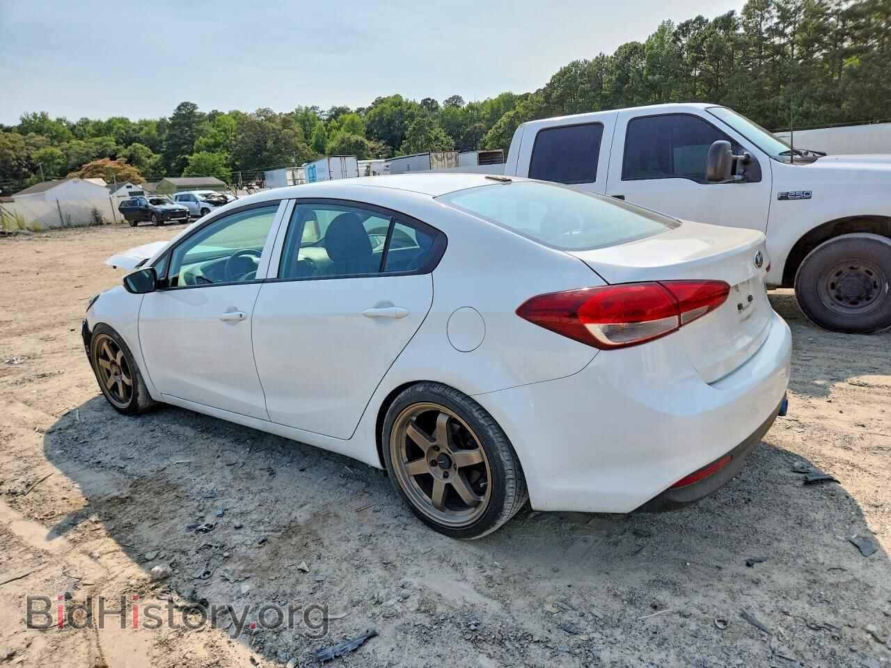 2018 KIA FORTE - VIN: 3KPFK4A73JE189968 - Фото 2