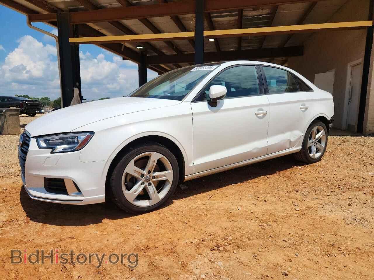 Photo WAUAUGFFXH1052638 - AUDI A3 2017