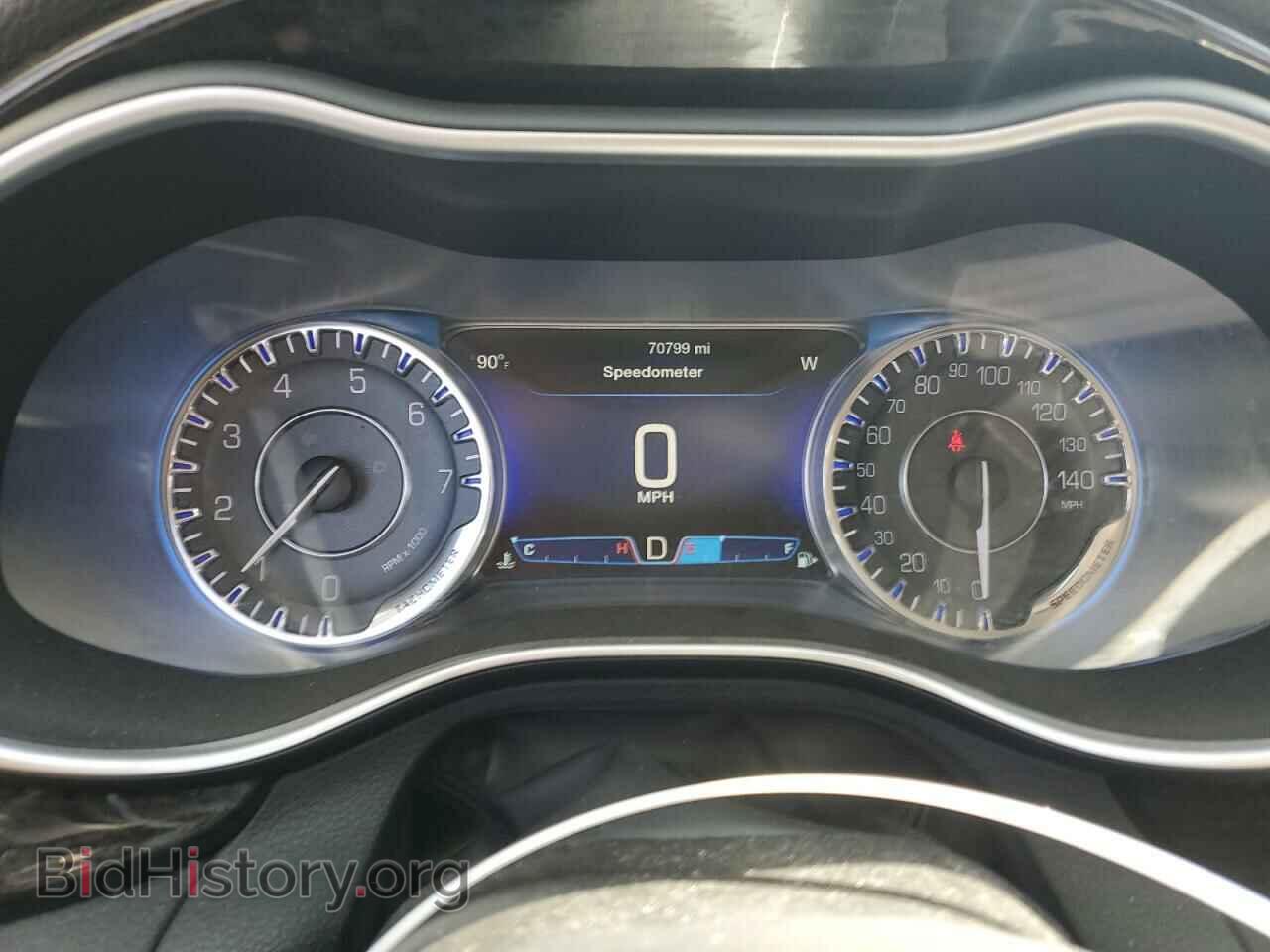 2016 CHRYSLER 200 - VIN: 1C3CCCCB4GN105287 - Фото 9