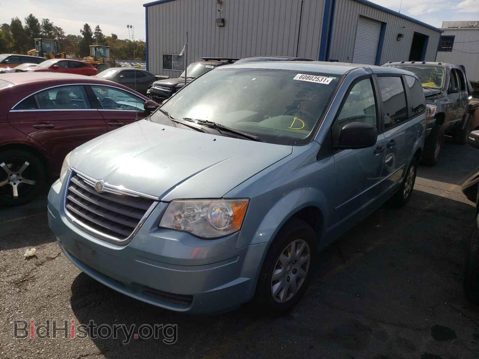2008 CHRYSLER MINIVAN - VIN: 2A8HR44H38R123902 - Фото 2