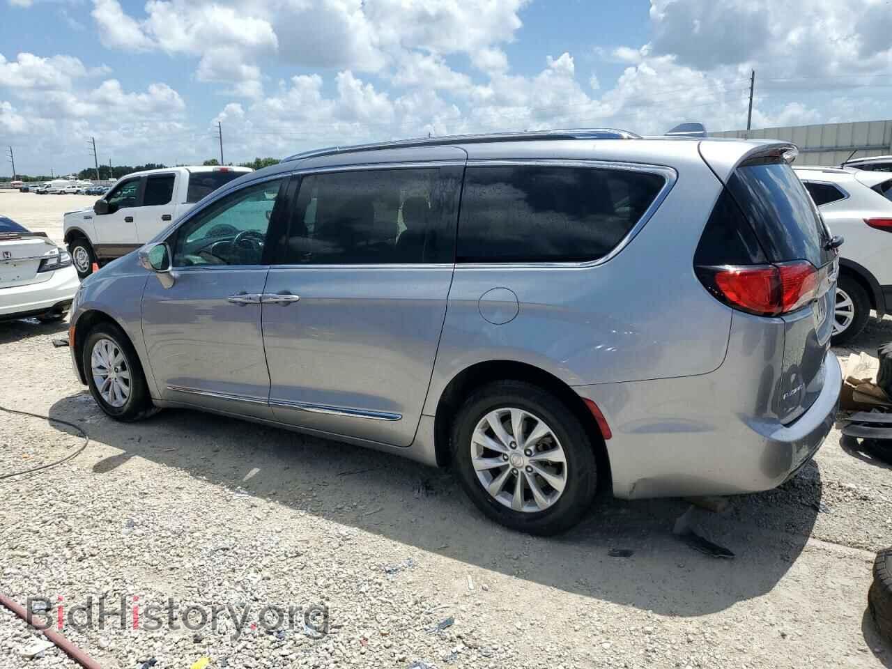 2019 CHRYSLER PACIFICA - VIN: 2C4RC1BG4KR593238 - Фото 2