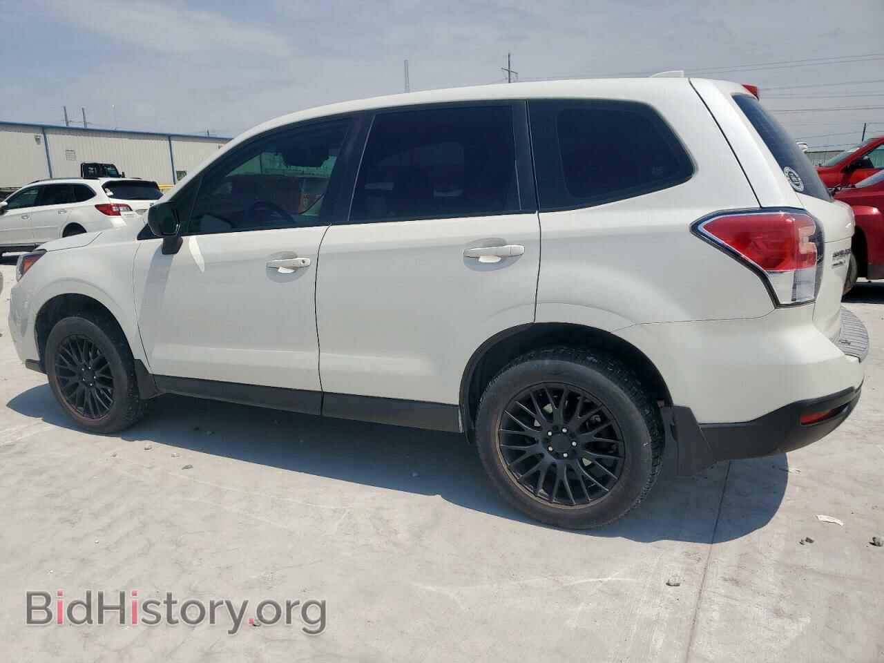 2017 SUBARU FORESTER - VIN: JF2SJAAC6HG586910 - Фото 2