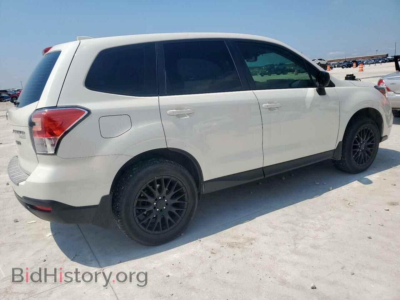 2017 SUBARU FORESTER - VIN: JF2SJAAC6HG586910 - Фото 3