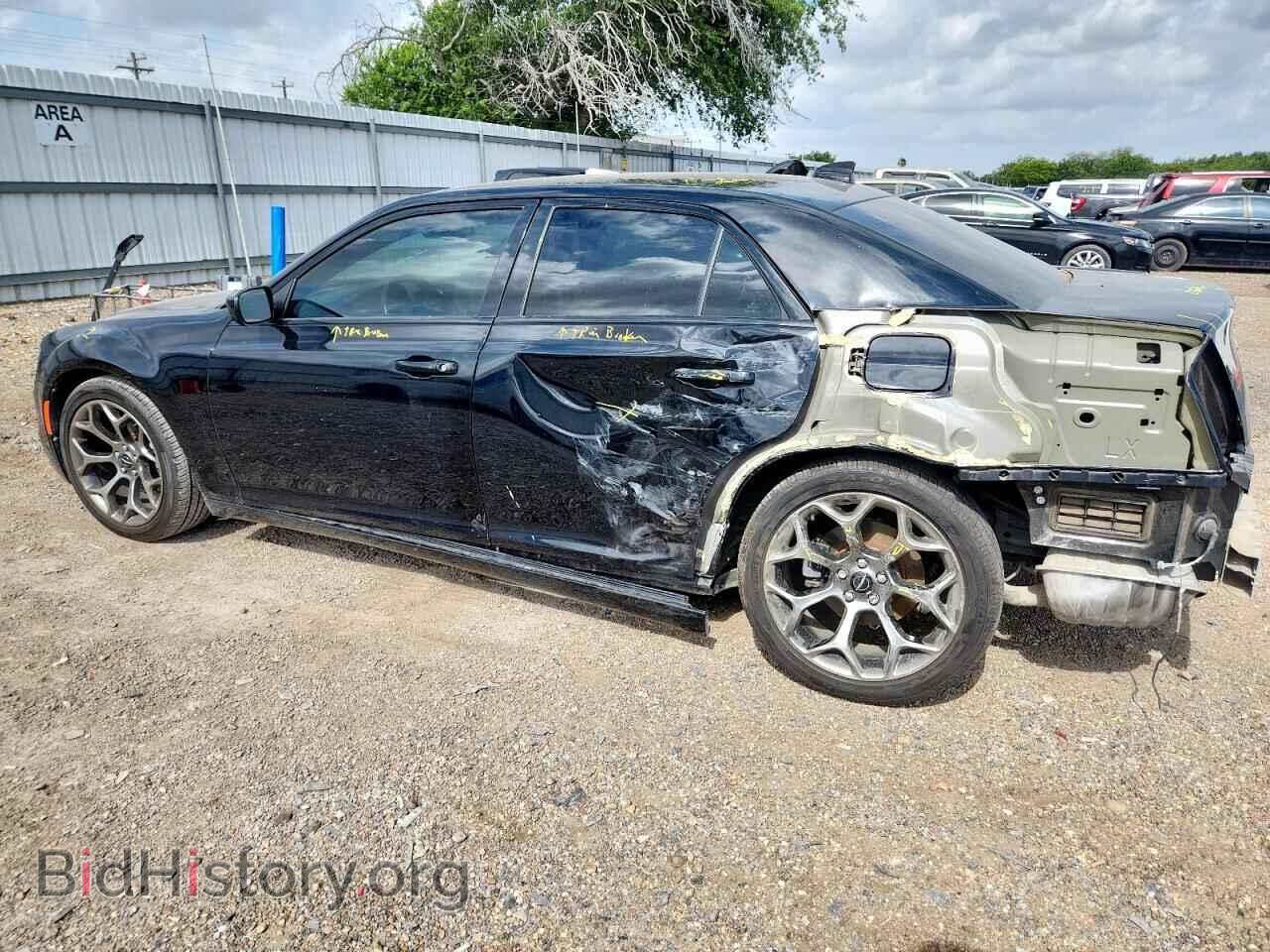 2016 CHRYSLER 300 - VIN: 2C3CCABG6GH252589 - Фото 2