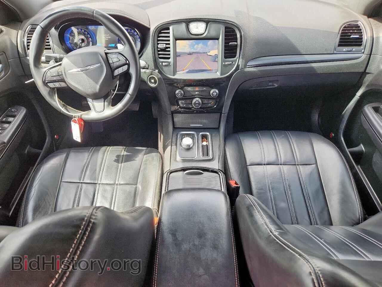 2016 CHRYSLER 300 - VIN: 2C3CCABG6GH252589 - Фото 8