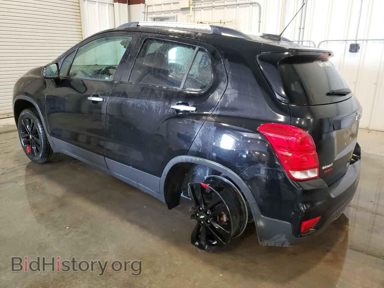 2018 CHEVROLET TRAX - VIN: 3GNCJPSB1JL285790 - Фото 2