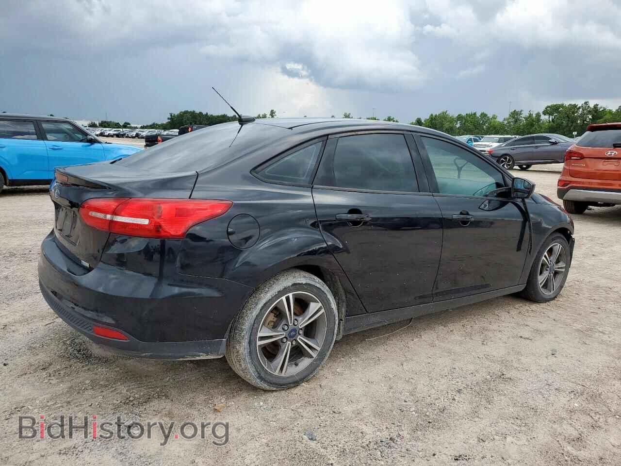 2018 FORD FOCUS - VIN: 1FADP3FE5JL204042 - Фото 3
