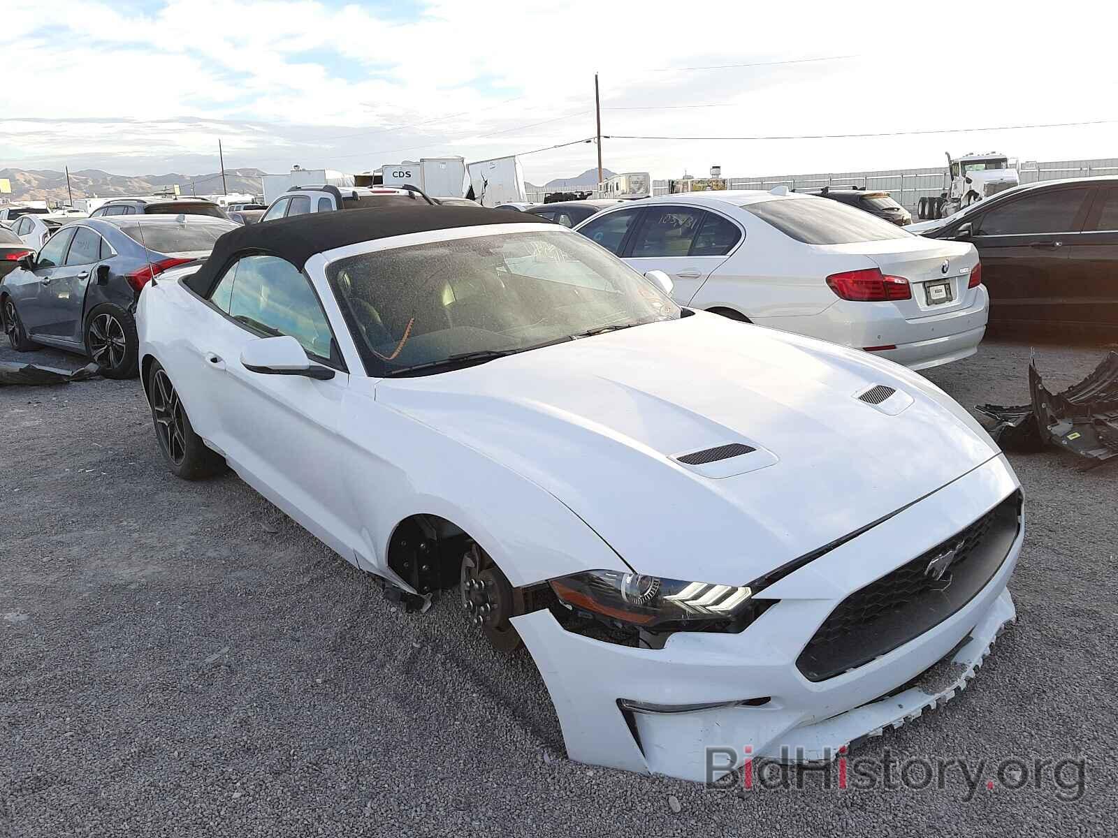 Photo 1FATP8UH7L5126070 - FORD MUSTANG 2020