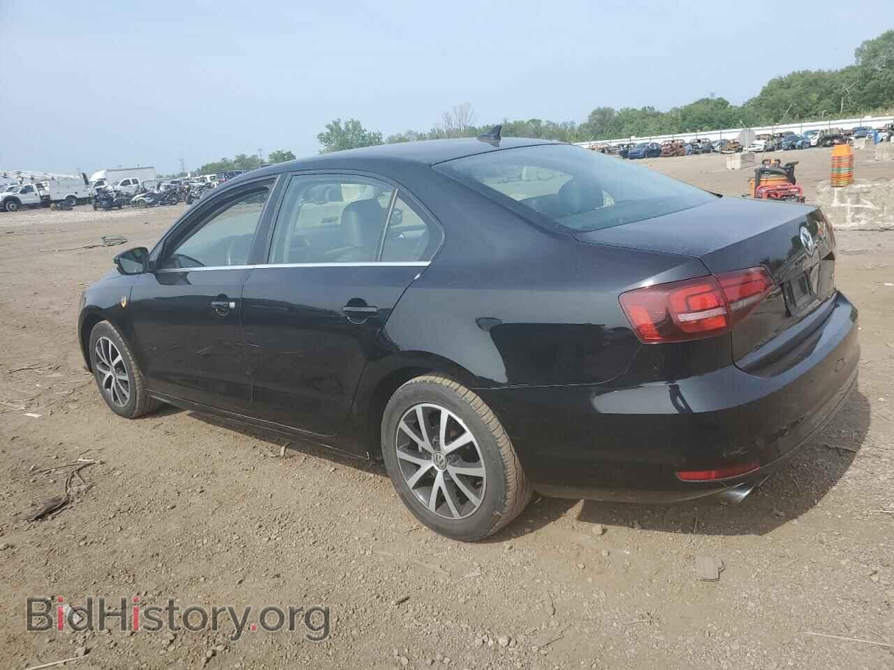 2017 VOLKSWAGEN JETTA - VIN: 3VWDB7AJ1HM245357 - Фото 2