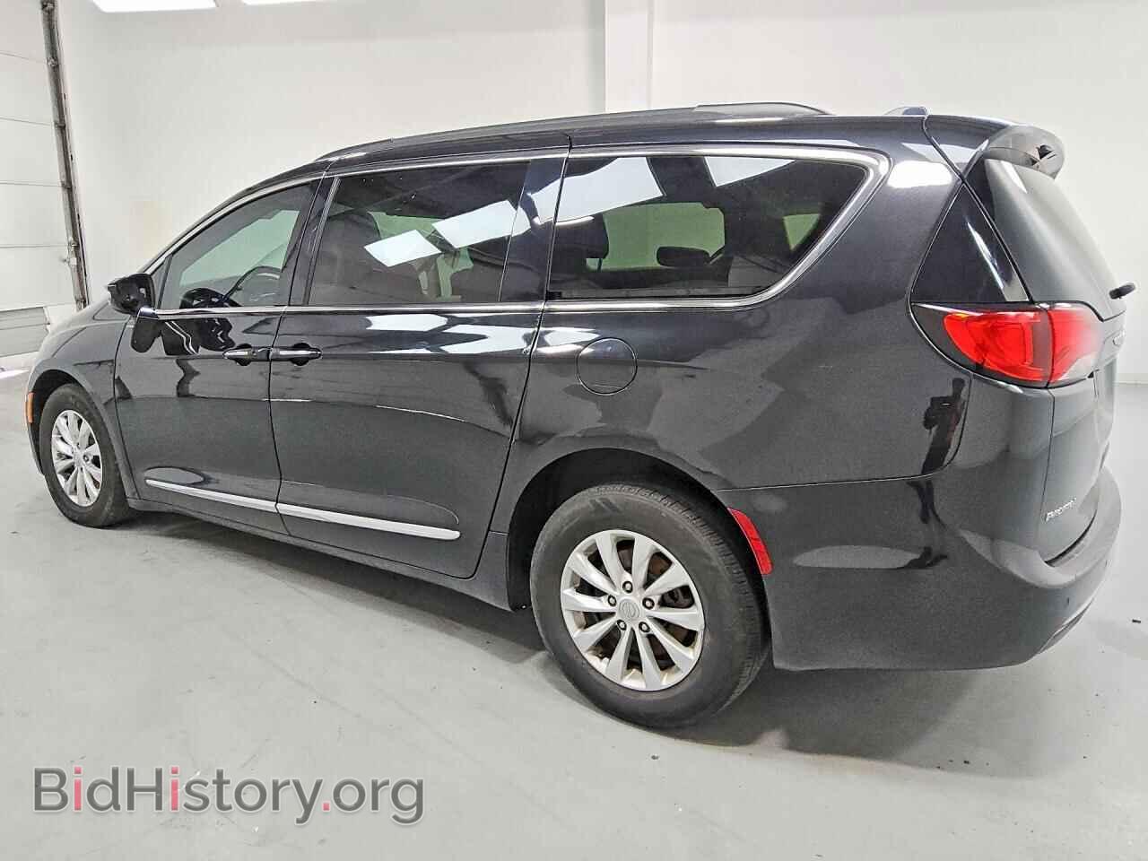 2017 CHRYSLER PACIFICA - VIN: 2C4RC1BG5HR535325 - Photo 2