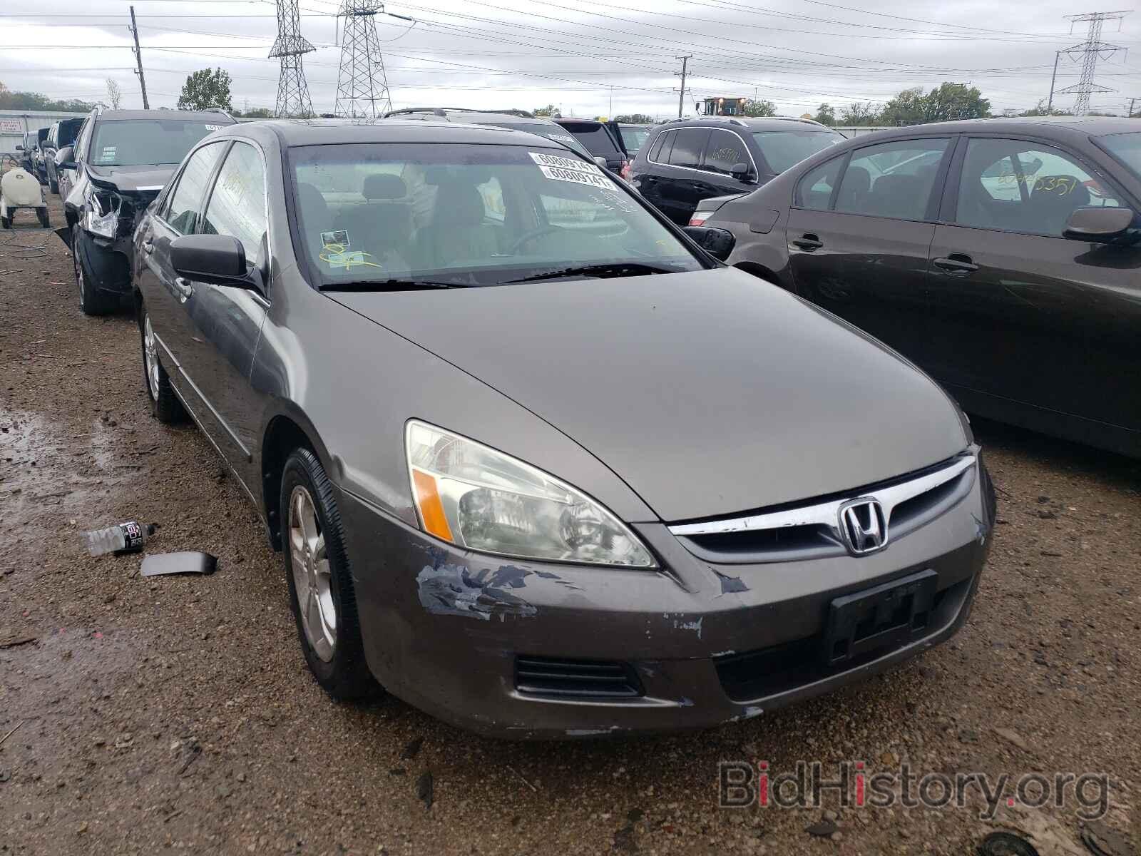 Photo 1HGCM568X7A091392 - HONDA ACCORD 2007