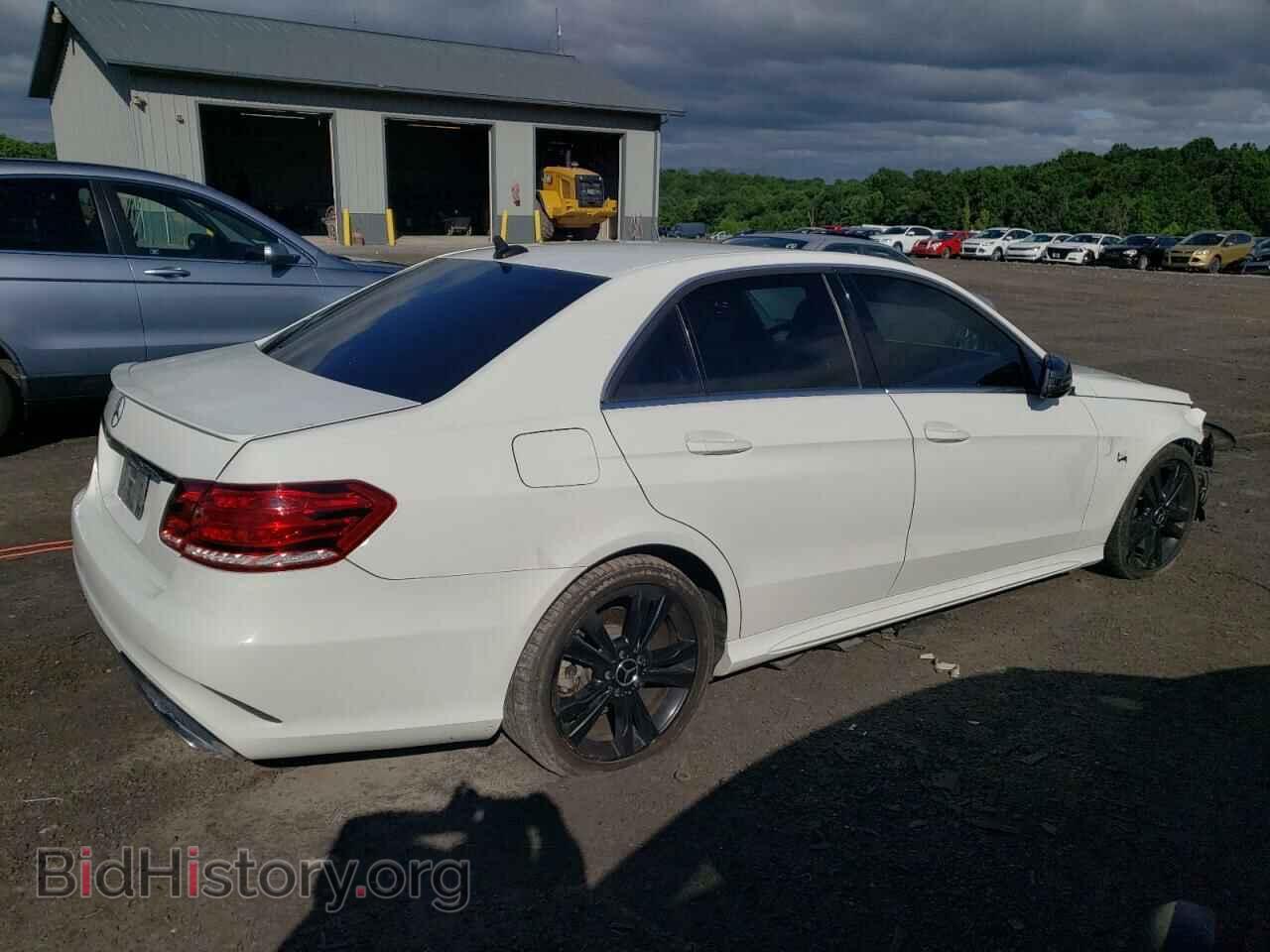 2014 MERCEDES-BENZ E-CLASS - VIN: WDDHF5KBXEA887157 - Фото 3