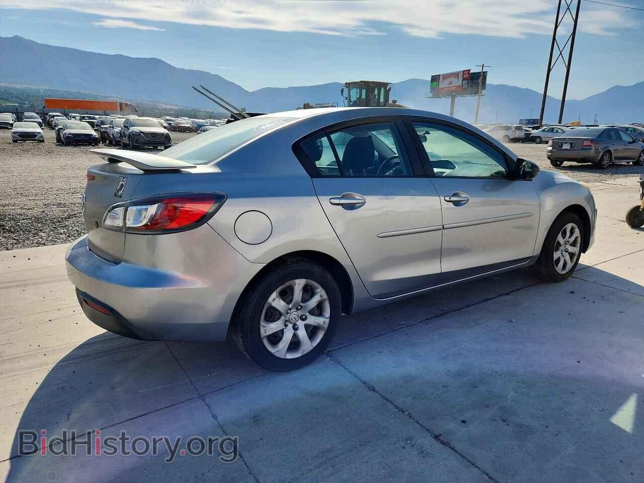 2011 MAZDA 3 - VIN: JM1BL1UF6B1470681 - Фото 3