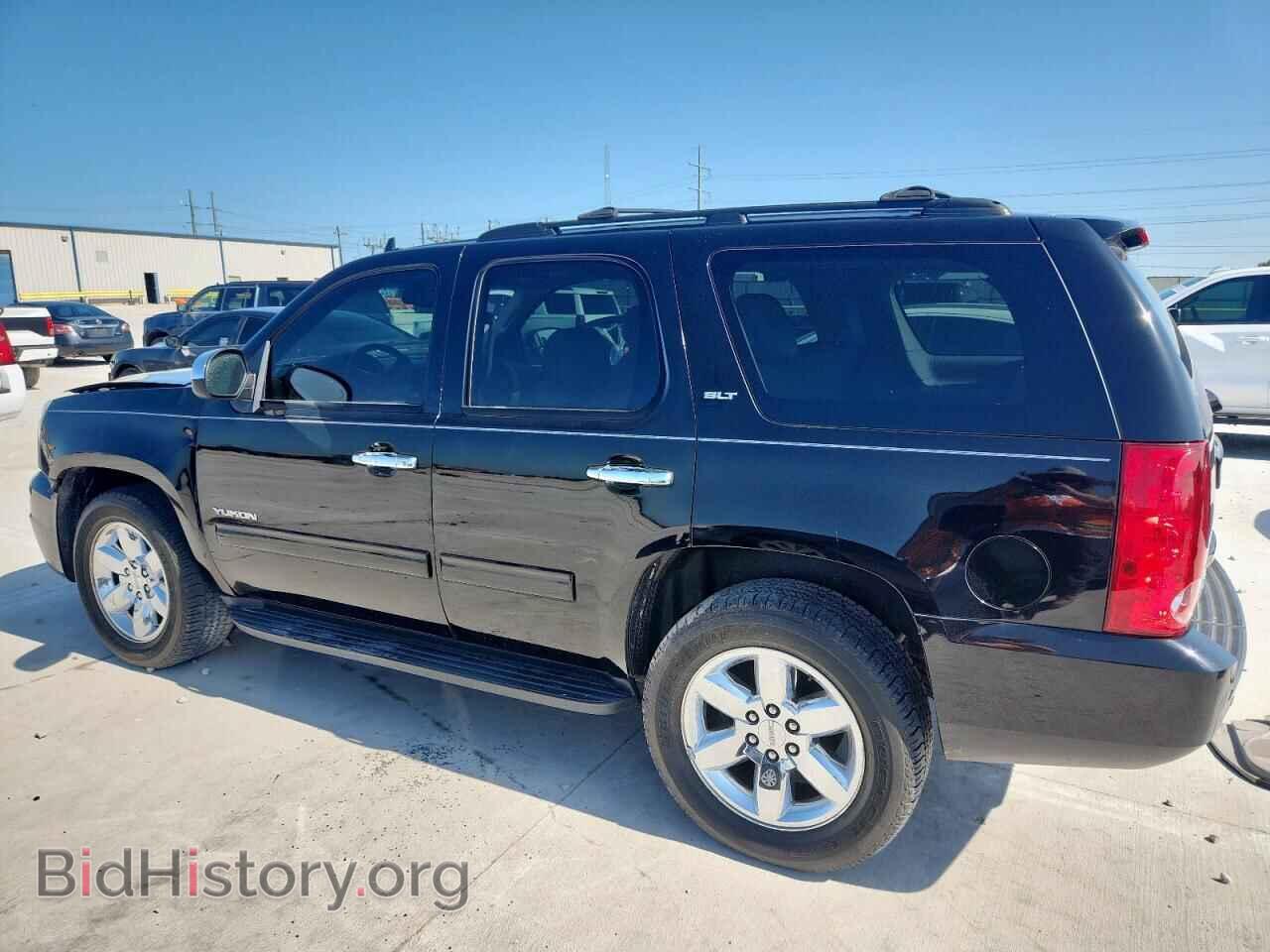 2011 GMC YUKON - VIN: 1GKS2CE02BR109155 - Фото 2