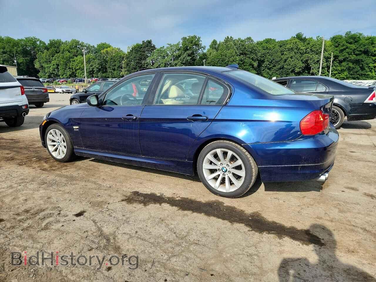 2011 BMW 3 SERIES - VIN: WBAPK5G52BNN26740 - Фото 2