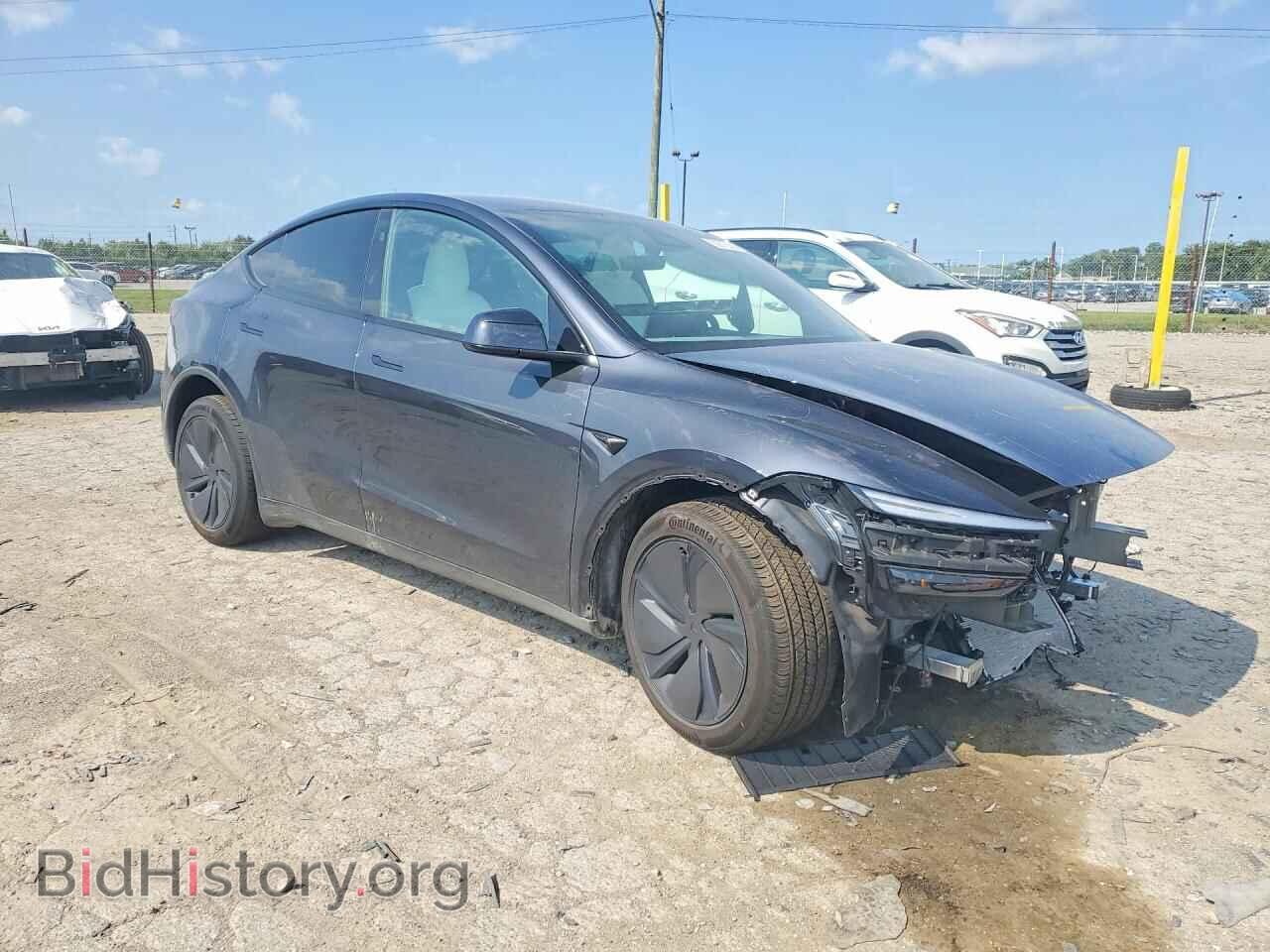 2026 TESLA MODEL Y - VIN: 7SAYGDEE4TF574586 - Фото 4