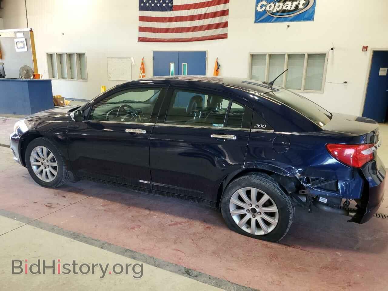 2013 CHRYSLER 200 - VIN: 1C3CCBCG2DN754605 - Фото 2