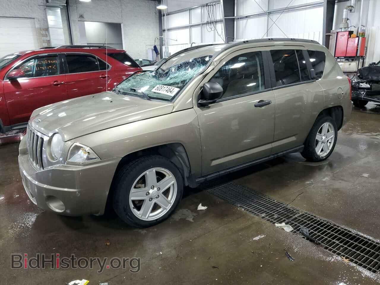 Фотография 1J8FT47W37D118932 - JEEP COMPASS 2007