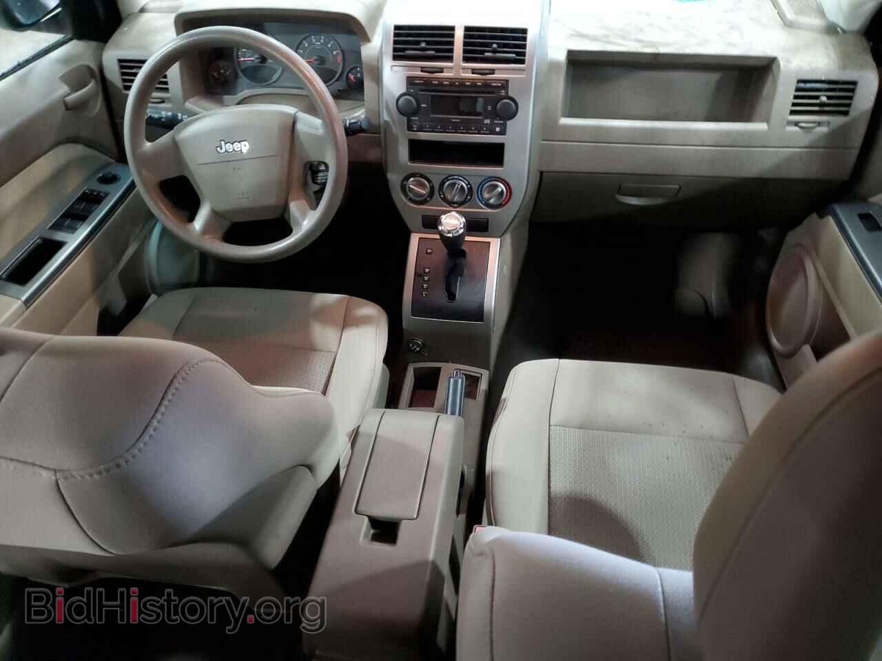 2007 JEEP COMPASS - VIN: 1J8FT47W37D118932 - Photo 8