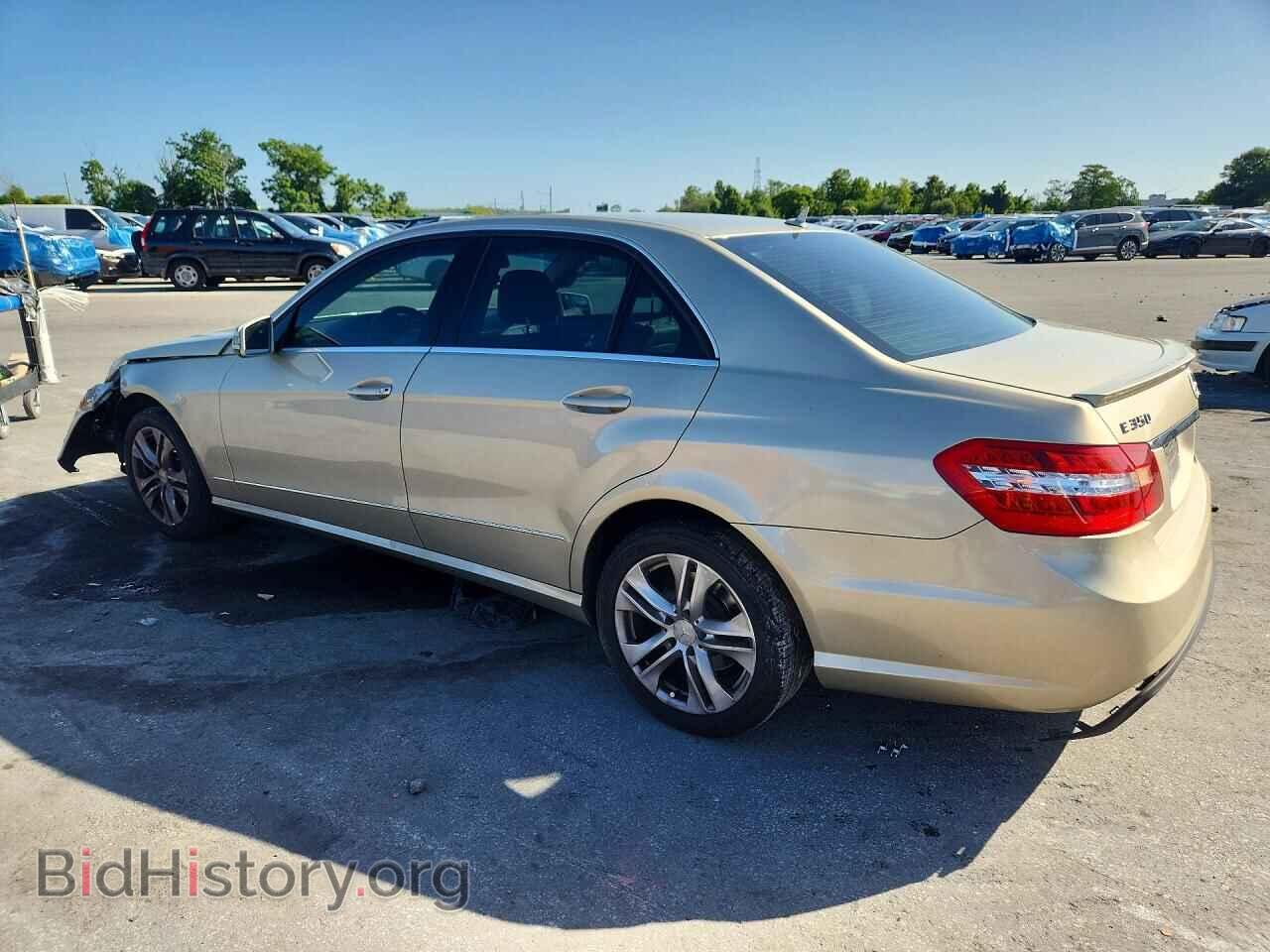 2010 MERCEDES-BENZ E-CLASS - VIN: WDDHF5GB0AA036178 - Фото 2