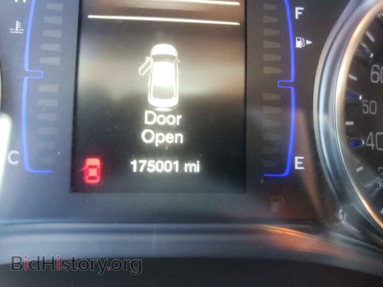 2016 CHRYSLER 200 - VIN: 1C3CCCFB2GN121676 - Фото 8