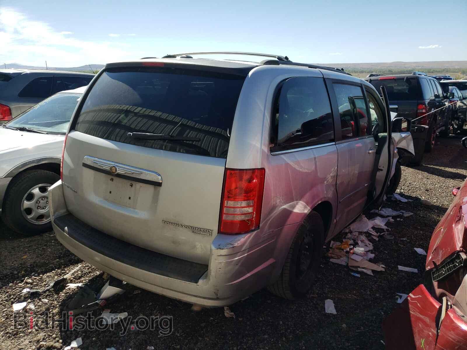2010 CHRYSLER MINIVAN - VIN: 2A4RR5D16AR270638 - Photo 4