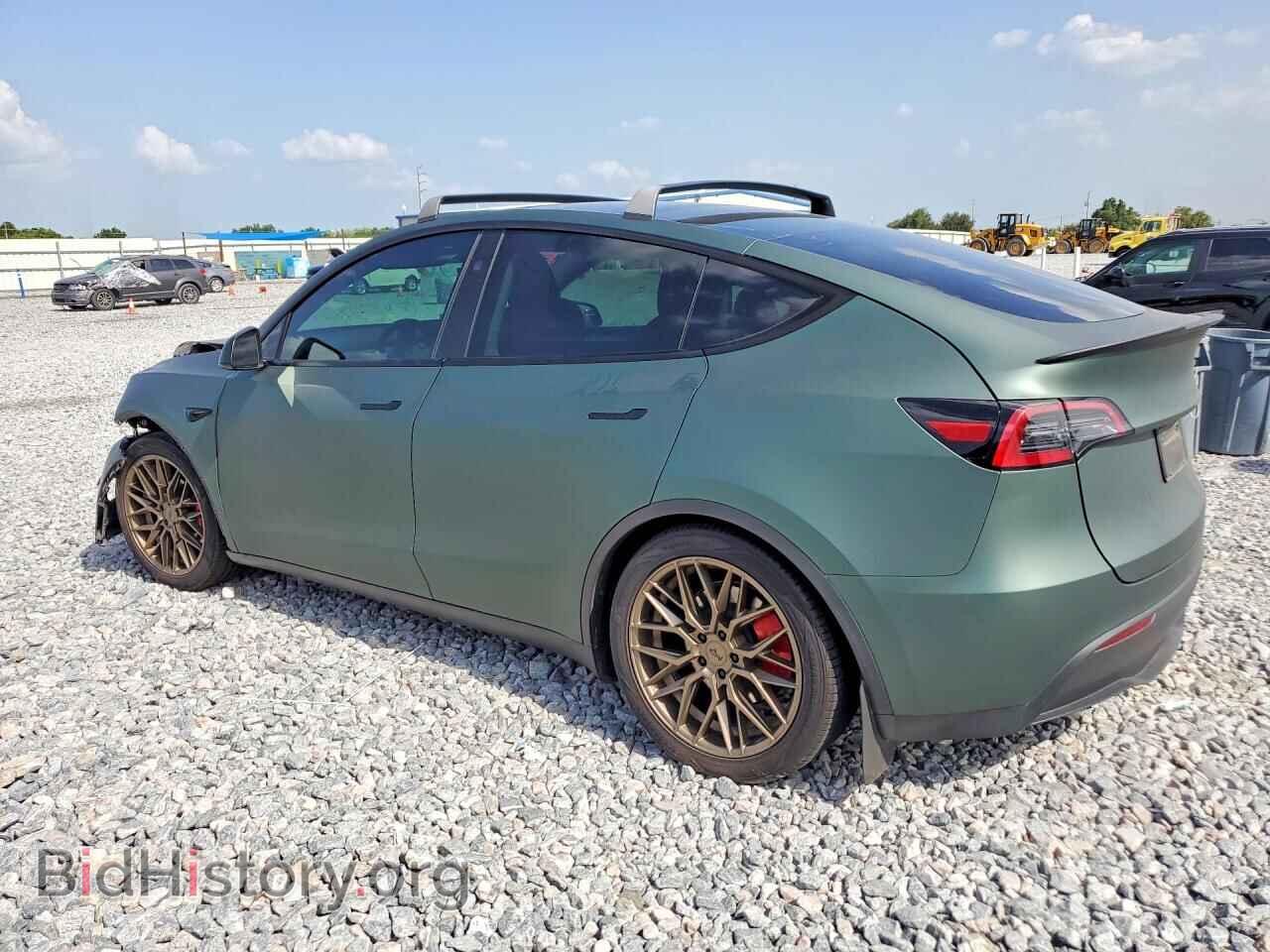 2024 TESLA MODEL Y - VIN: 7SAYGDEF9RA262794 - Photo 2