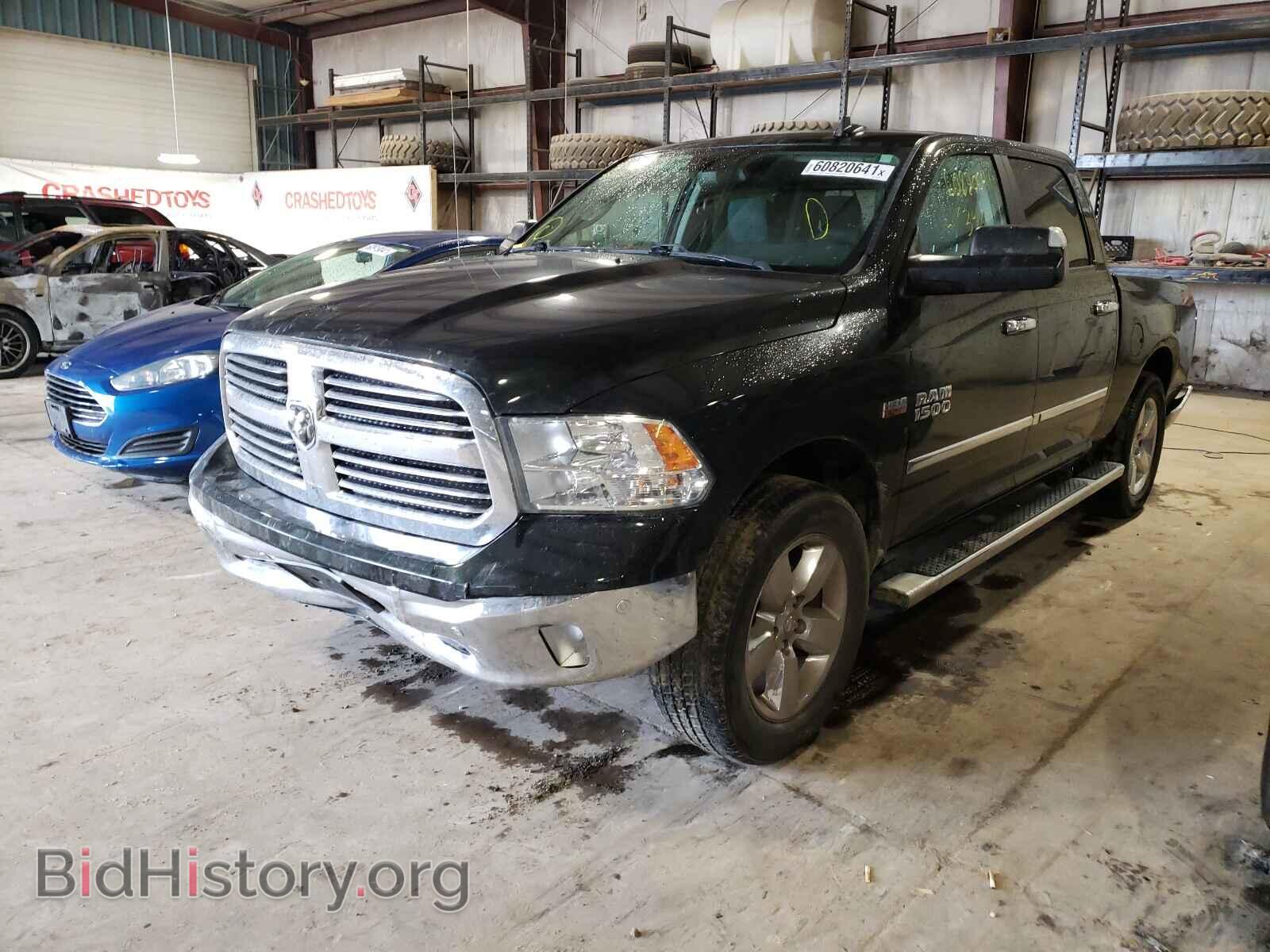 2017 RAM 1500 - VIN: 3C6RR7LT7HG681753 - Фото 2